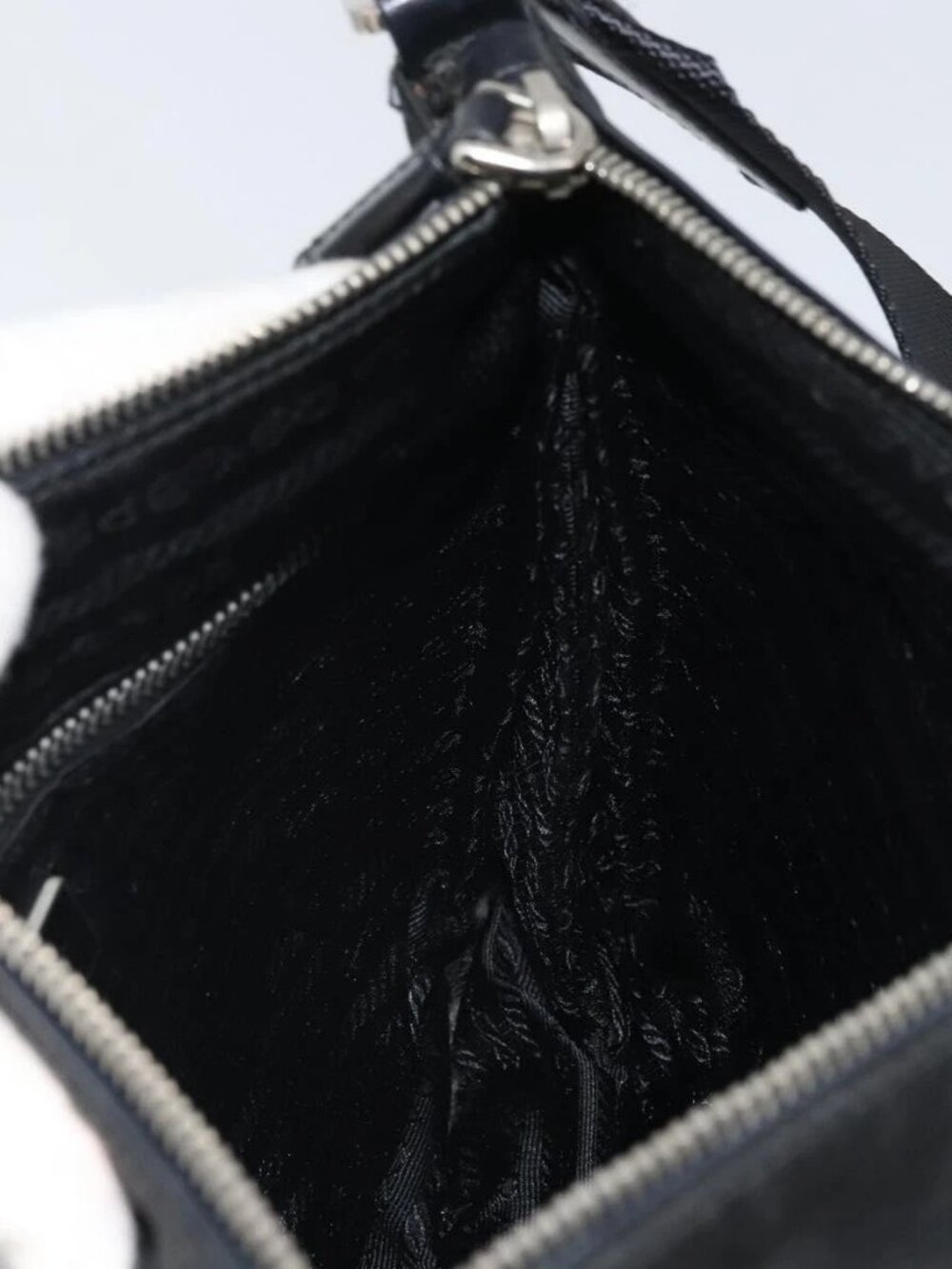 PRADA Shoulder Bag Nylon Leather Black Silver Auth 169453 - Picture 11 of 16